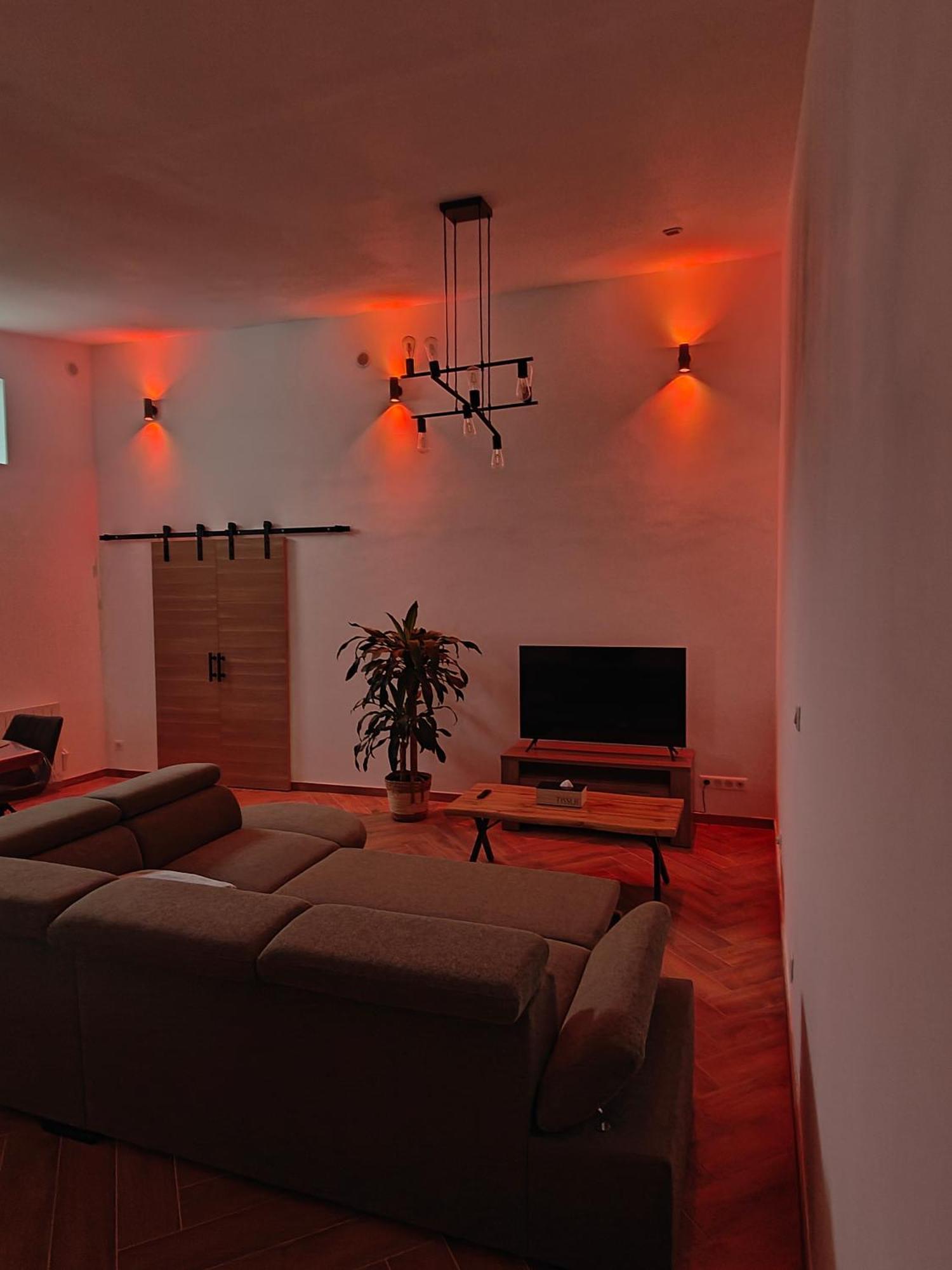 Apartment Maison Individuelle *
